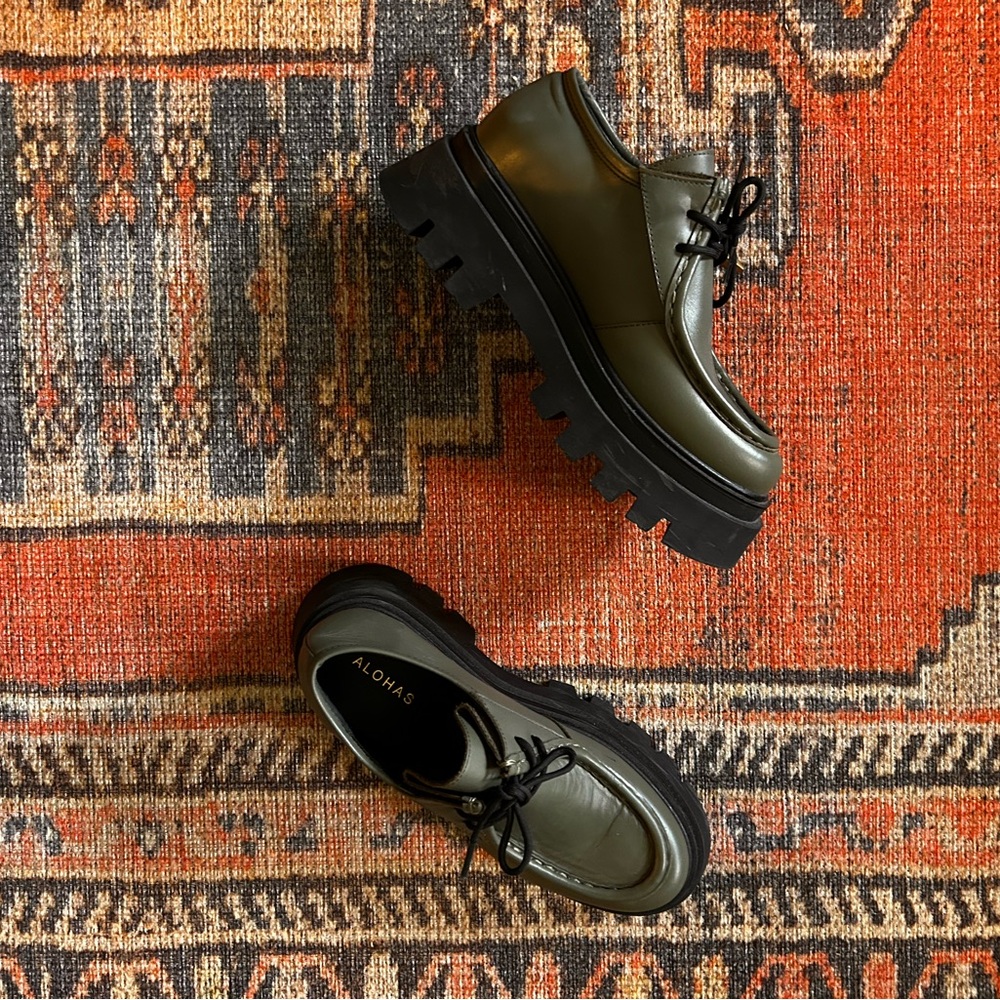 Alohas tycoon olive leather platform loafer